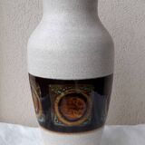 Ceramic vase