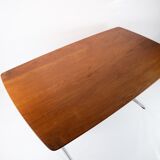 Shaker dining table by Arne Jacobsen from the 1960s