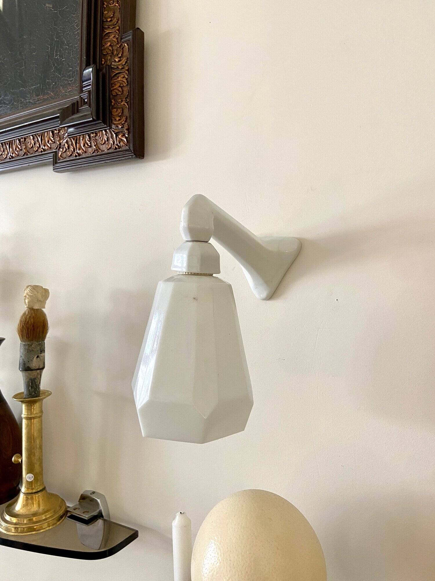 Wall lamp in earthenware and white opaline