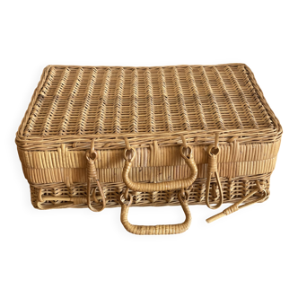 Small wicker case