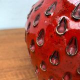 Strawberry ceramic vase from the mid-century by Fratelli Fanciullacci for Bitossi, 1960s.