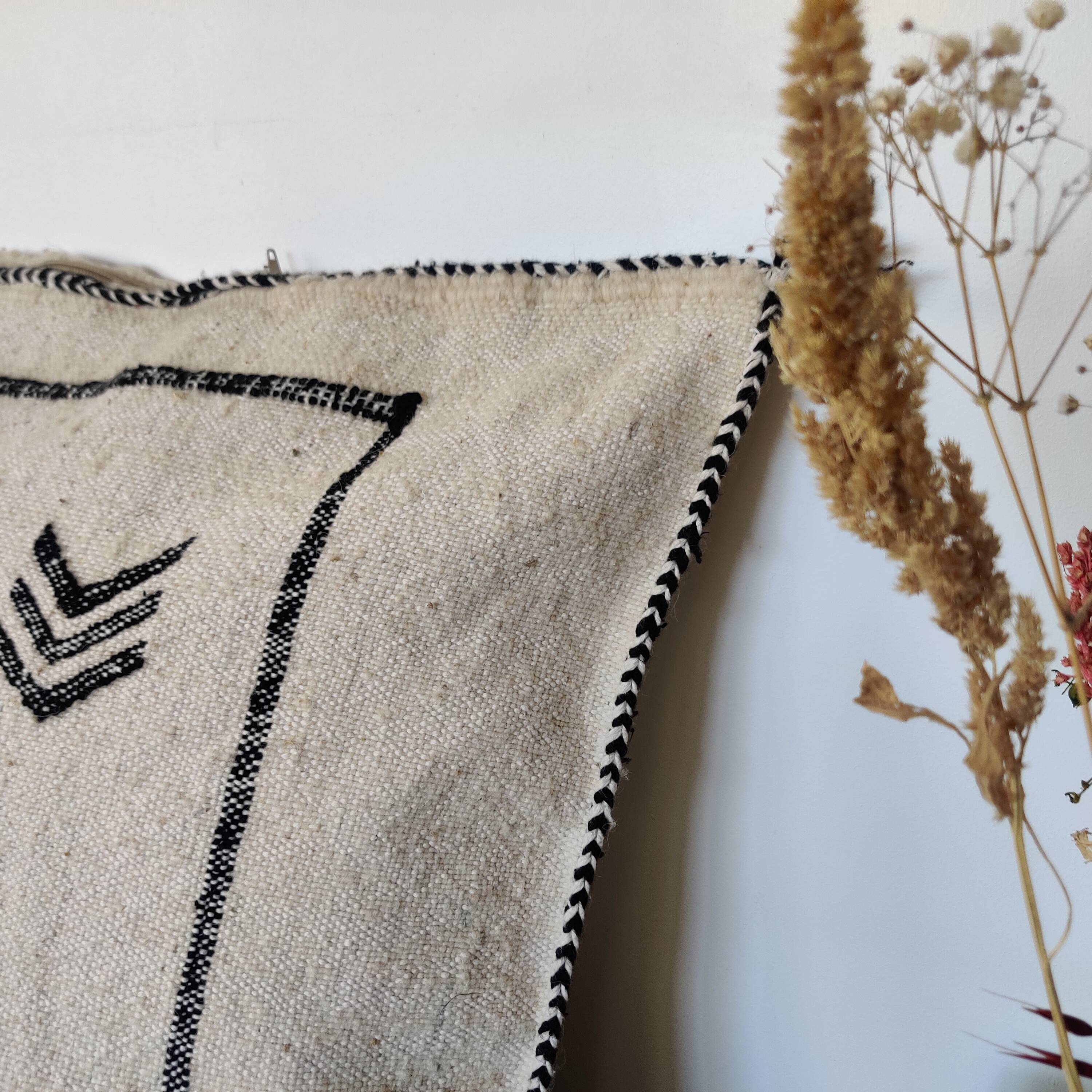 Large Moroccan Kilim Cushion 60x90 cm