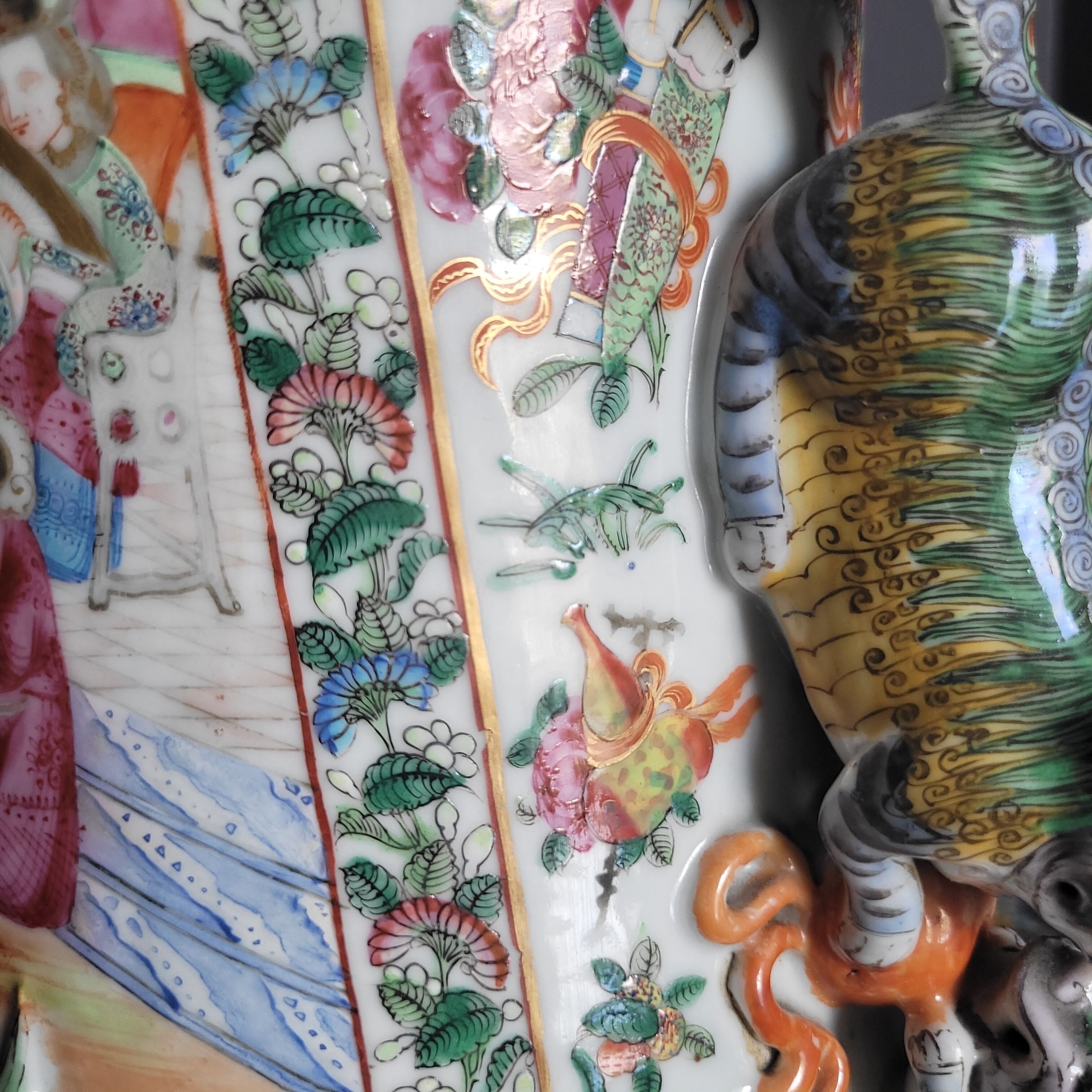 Very large Chinese vase (92 centimeters)