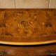 Commode galbée en marqueterie de noyer – Style Louis XV
