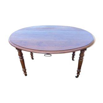 Louis philippe table in solid oak.