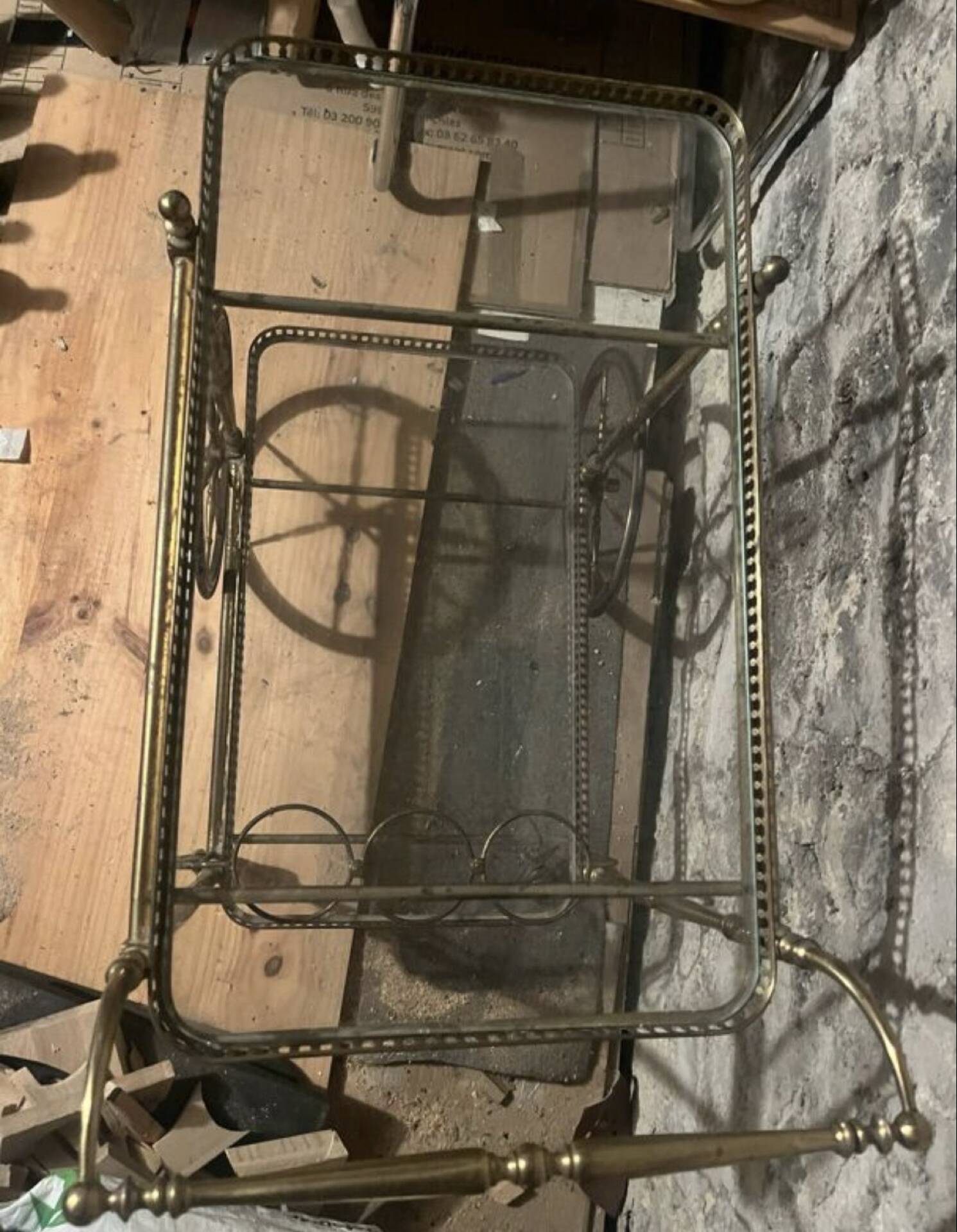 Chariot à boisson, desserte en laiton