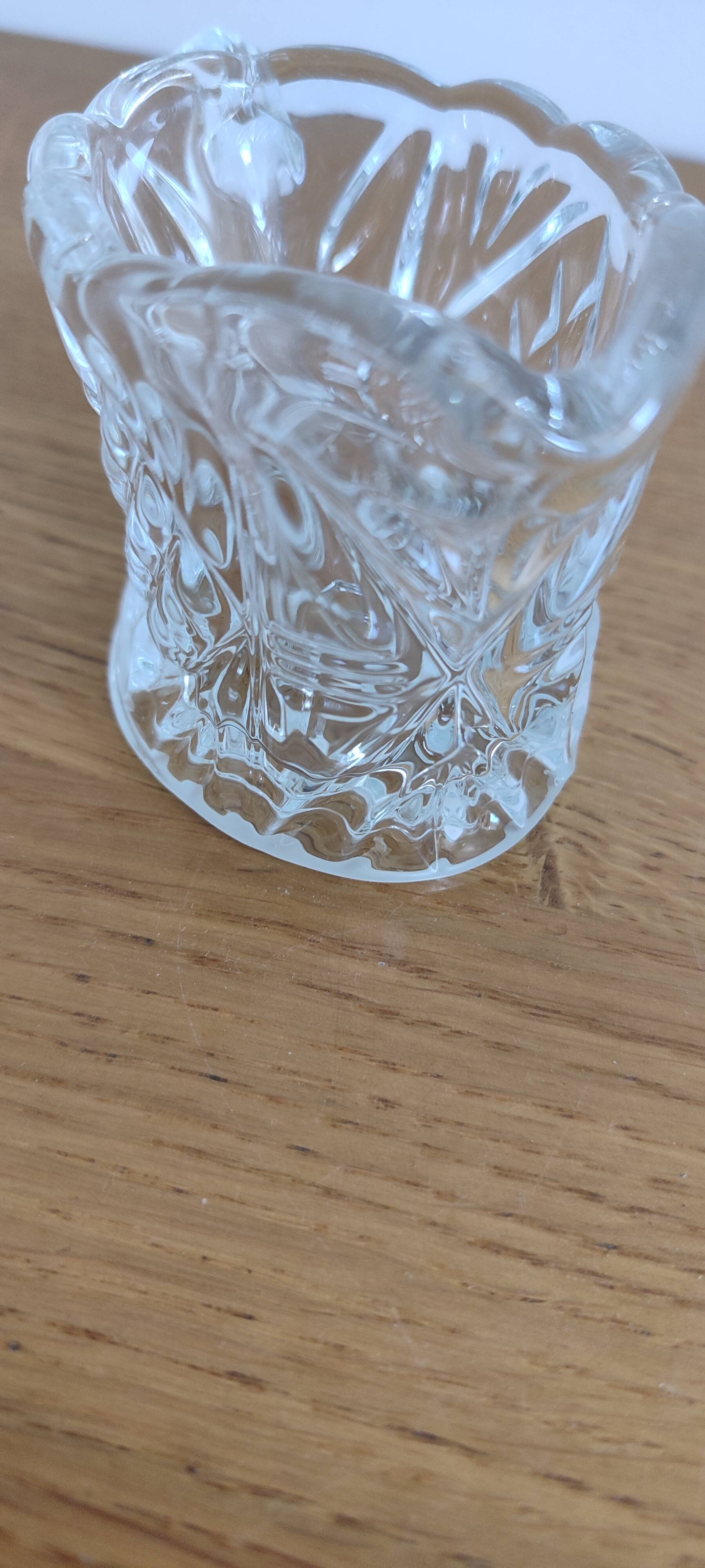 Pot à lait, crème en cristal