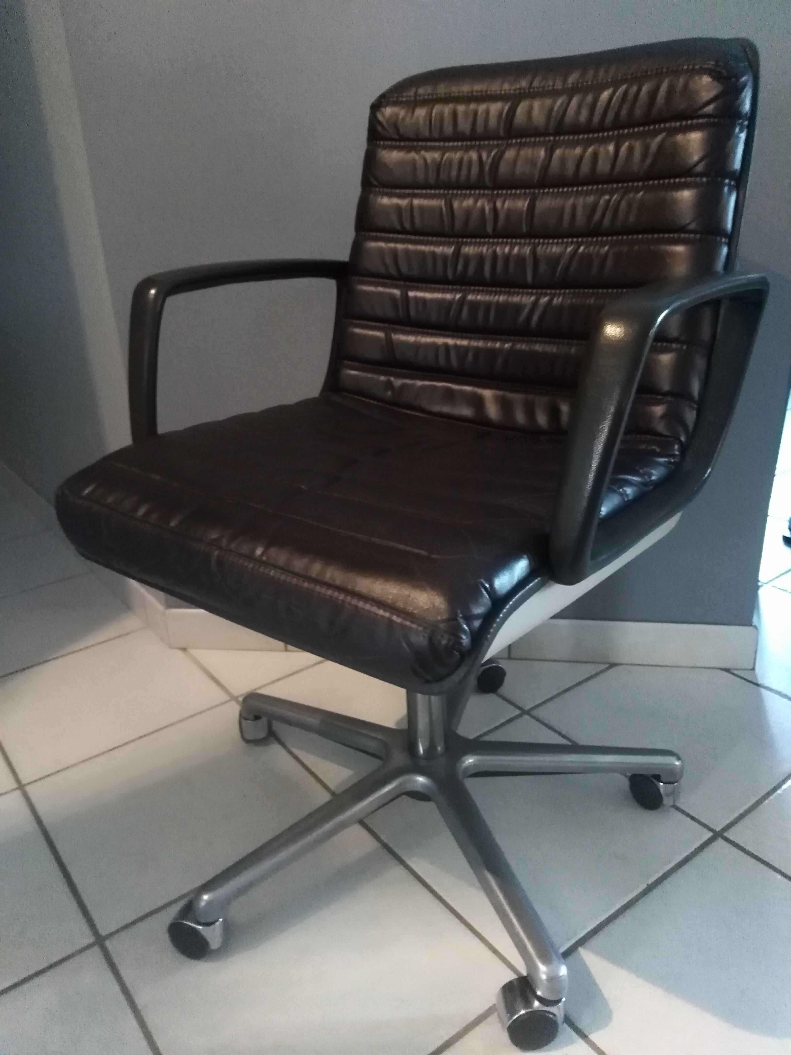 1970 vintage leather swivel office chair