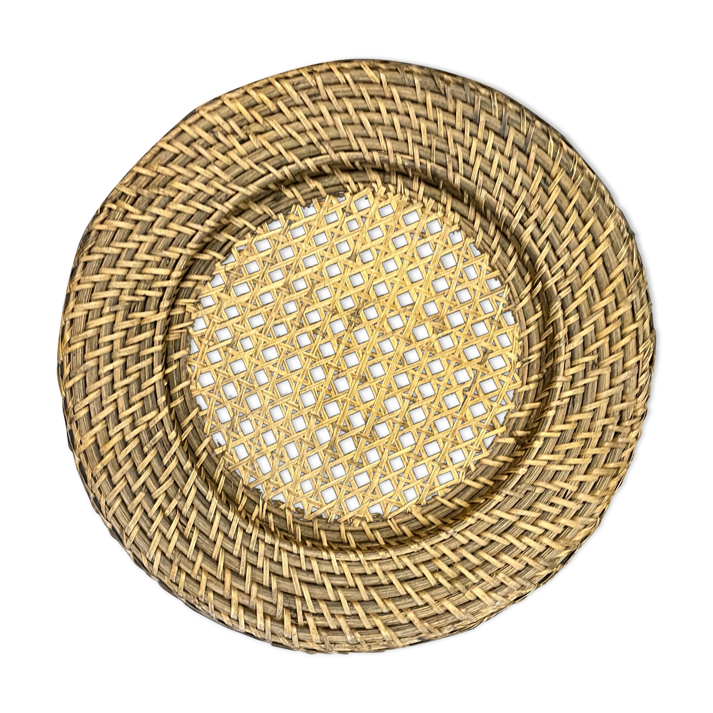 Circular tray canné