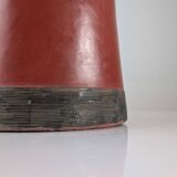 Lampe de table en terre cuite rouge avec filigrane en métal, design vintage des années 1980