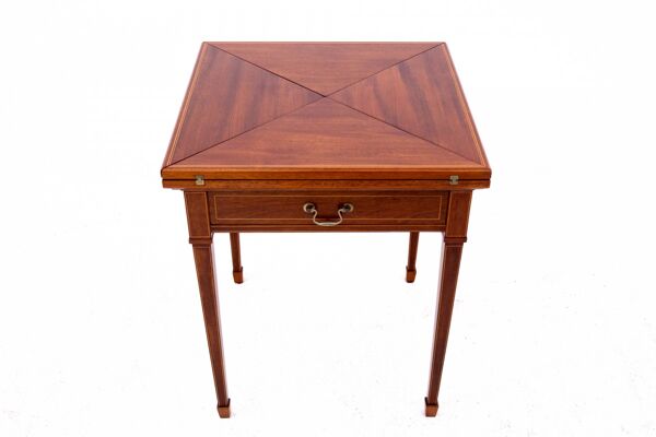 Table de jeu pliante, Europe occidentale, vers 1890. Ancienne. Après rénovation.