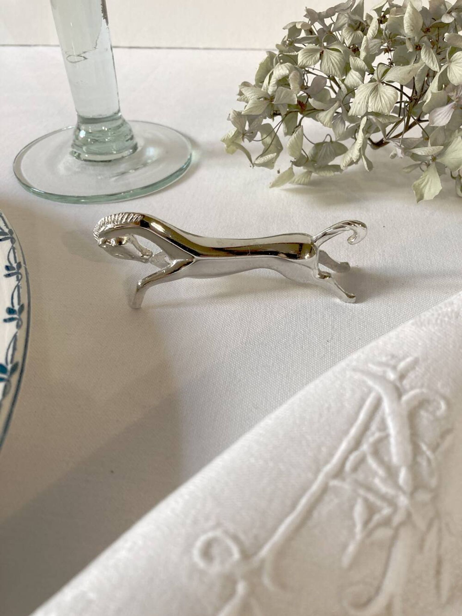 6 silver-plated knife rests in the shape of a horse. 1960s