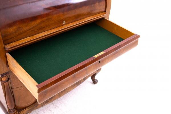 Bureau en acajou, Europe du Nord, vers 1900.