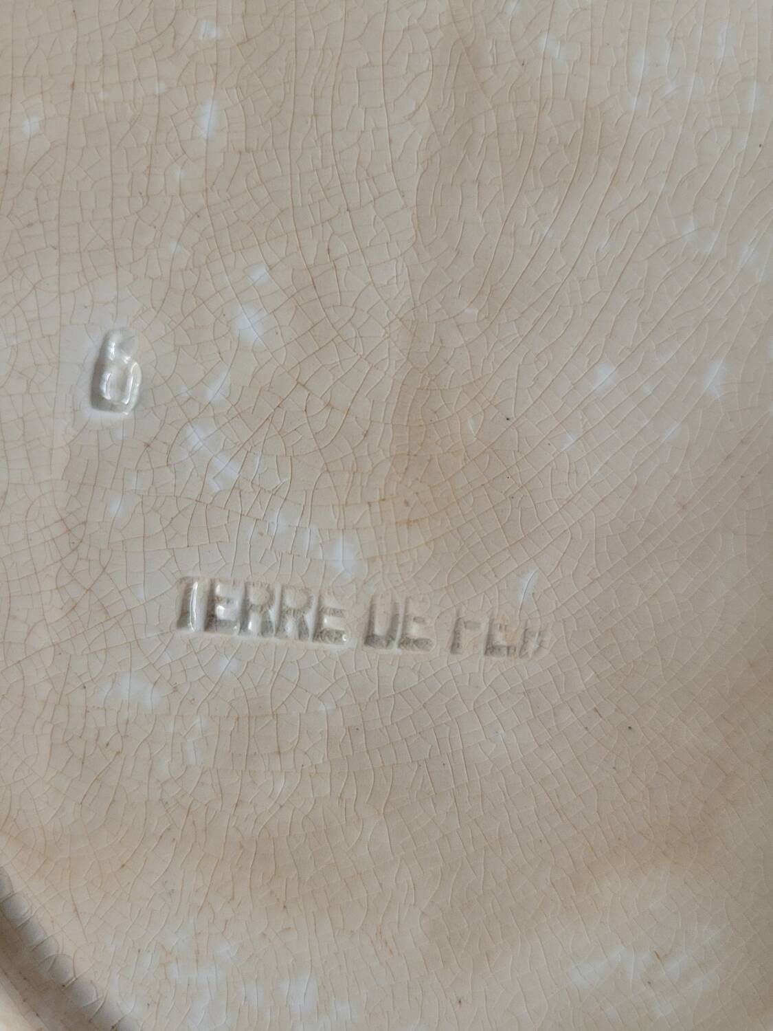 Long dish Richelieu Terre de fer