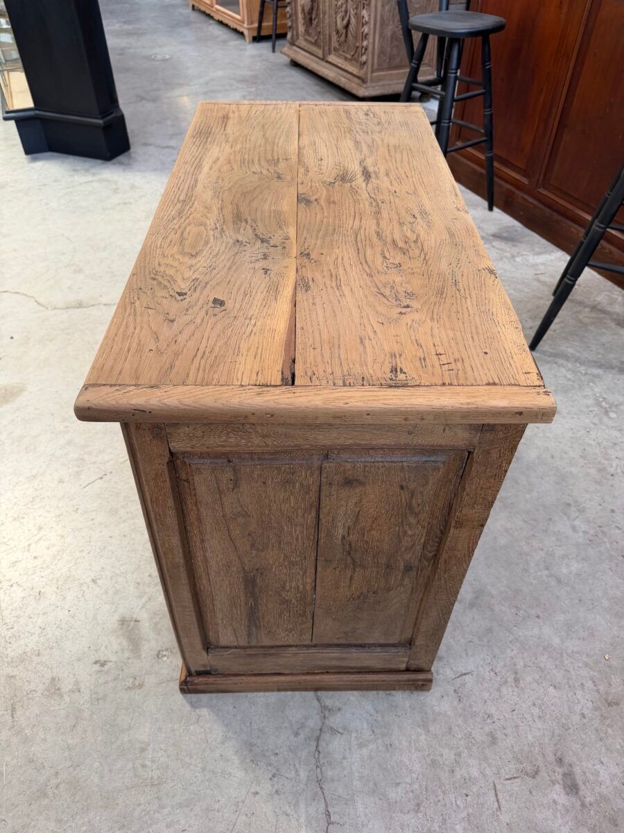 Buffet xixème en chêne massif