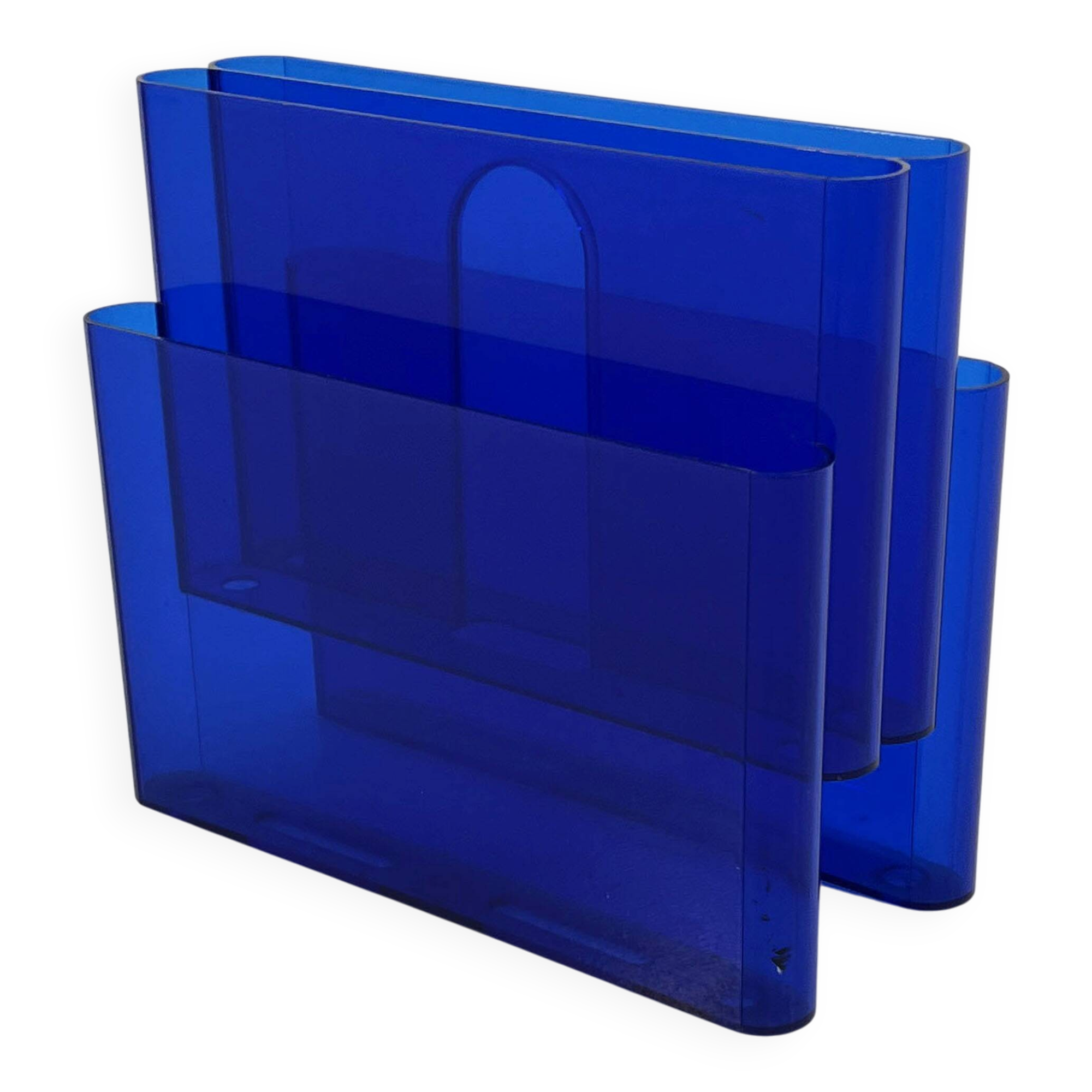Blue transparent magazine rack by Giotto Stoppino for Kartell, 1970.
