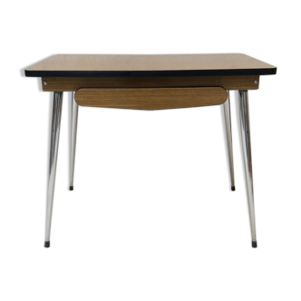 Table in brown formica imitation wood feet compass