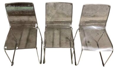 Chaises Plexiglas transparentes