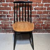 Lot de trois chaises modèle FANETT dans le goût de Lennart KARLSTRORP