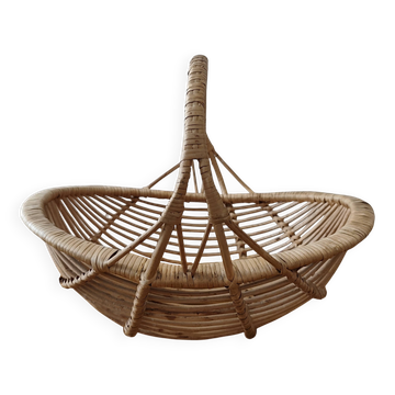 Panier en osier tressé