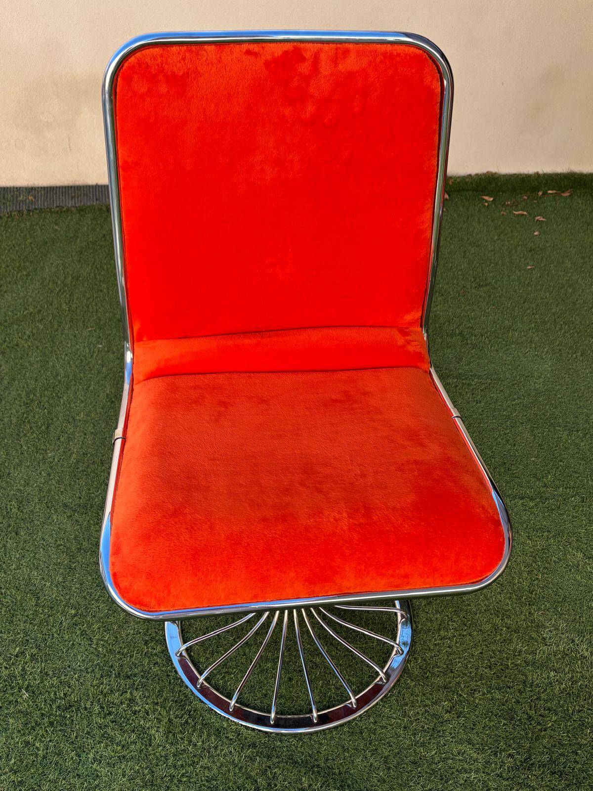Dining table and 4 chairs in Rinaldi style, fully restored.