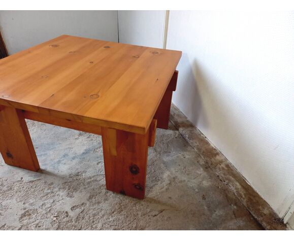 Vintage modernist coffee table in 70s pine