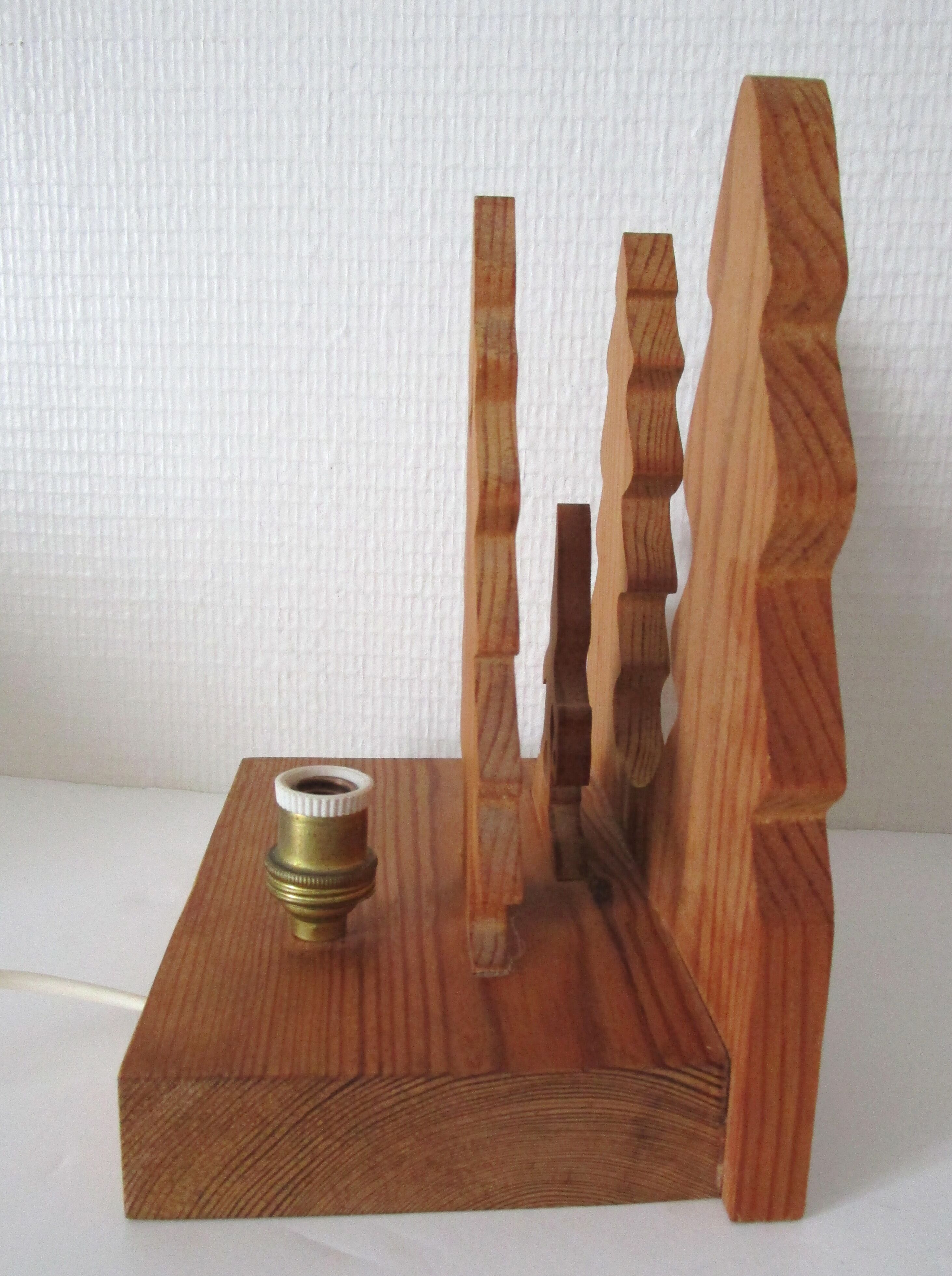 Lampe en sapin massif scandinave vintage