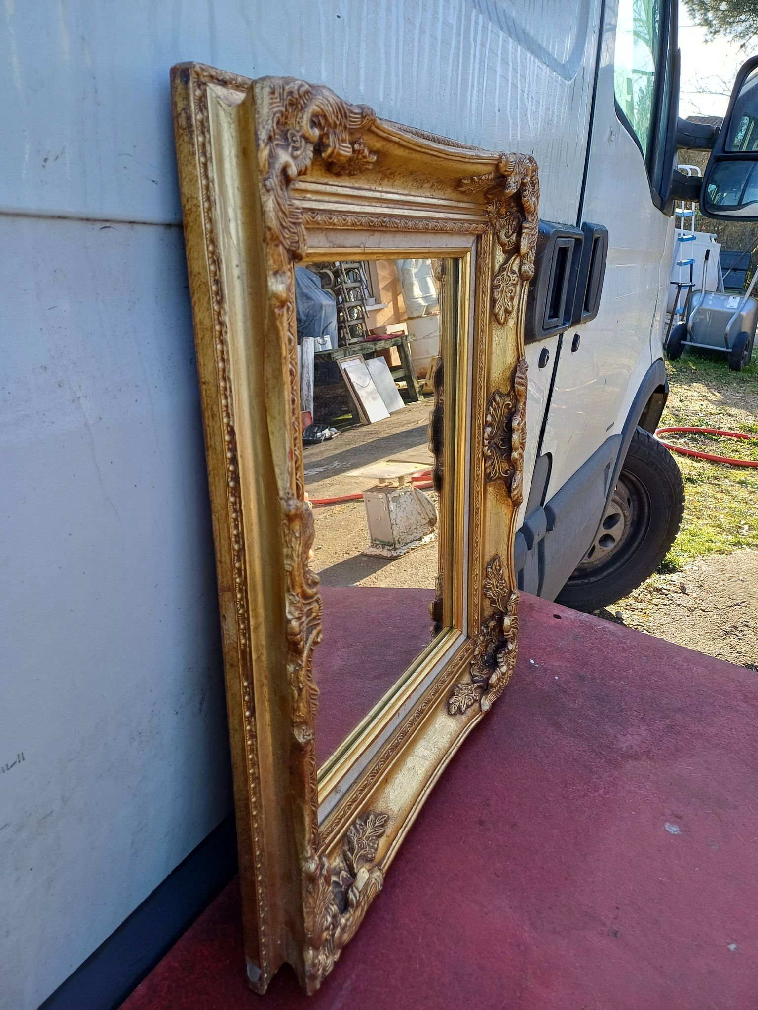Mirror wood and gilded stucco