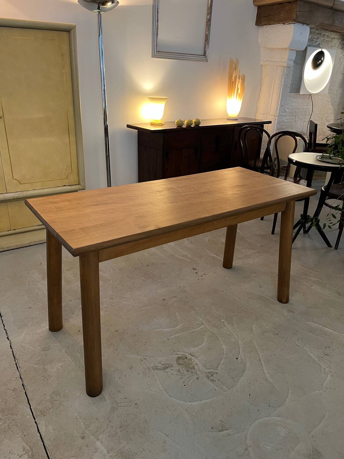 Table à manger en hêtre