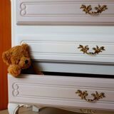 Dresser to the pastel colors and soft