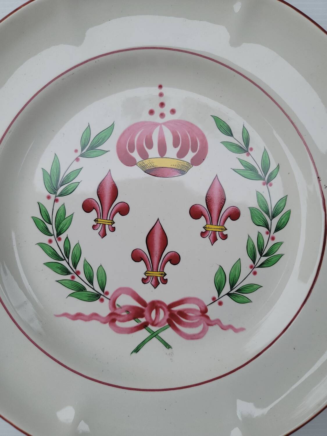 Saint Clément plate