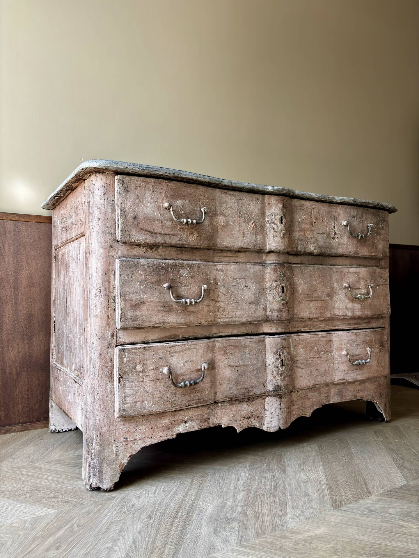 18th-century commode with a patina