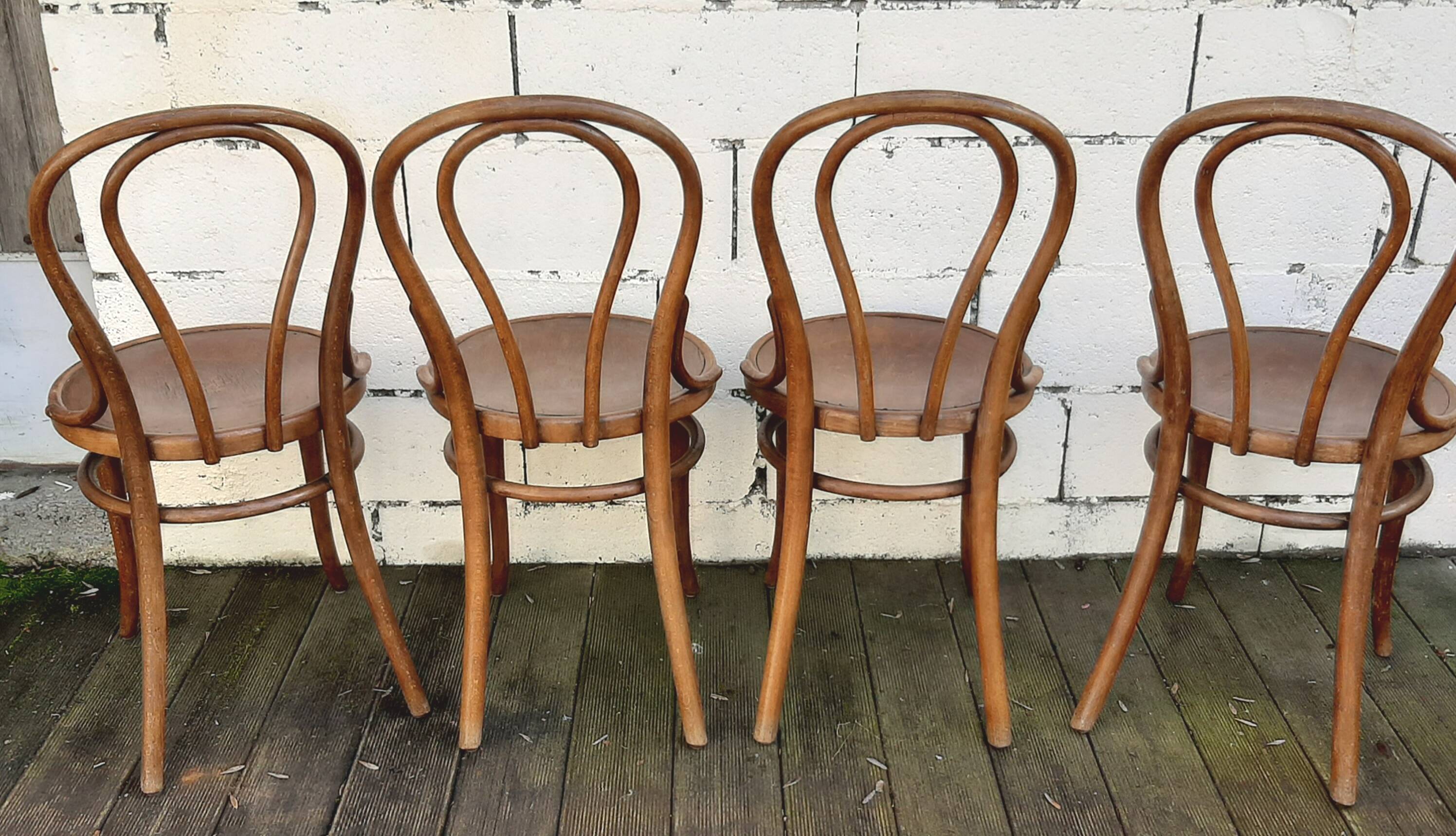 set of 4 Thonet bistro chairs with wooden seats N°4118