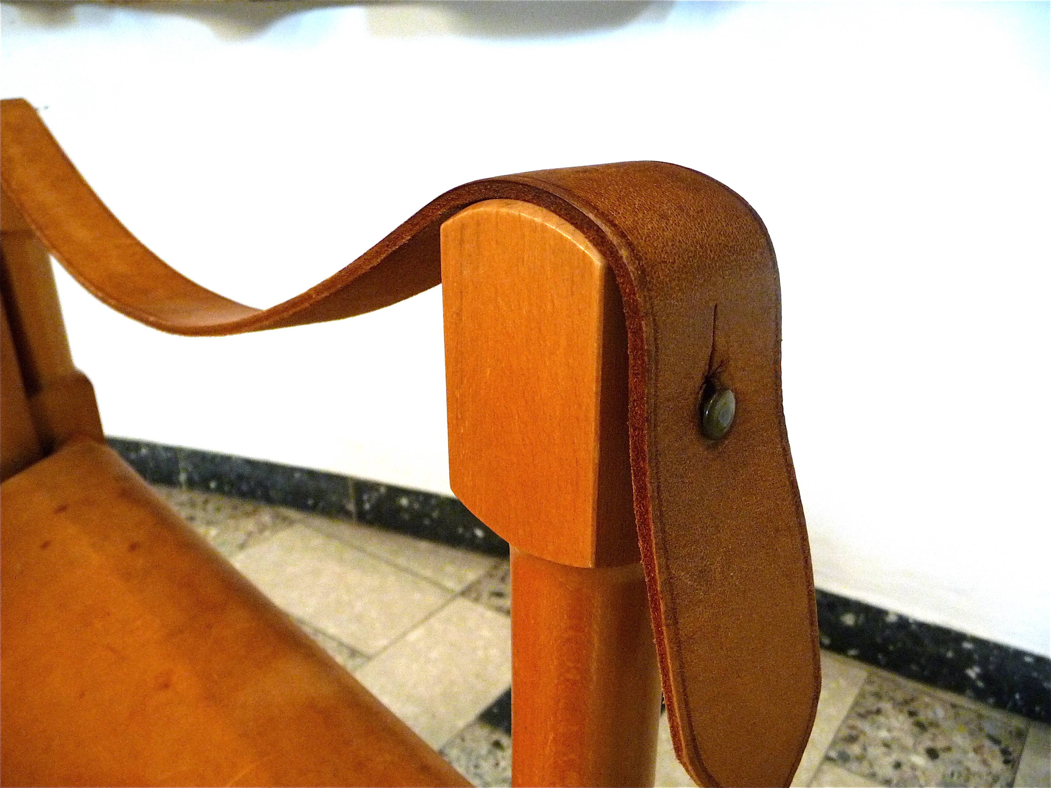 Safari chair in leather by Wilhelm Kienzle for Wohnbedarf, Switzerland 1950