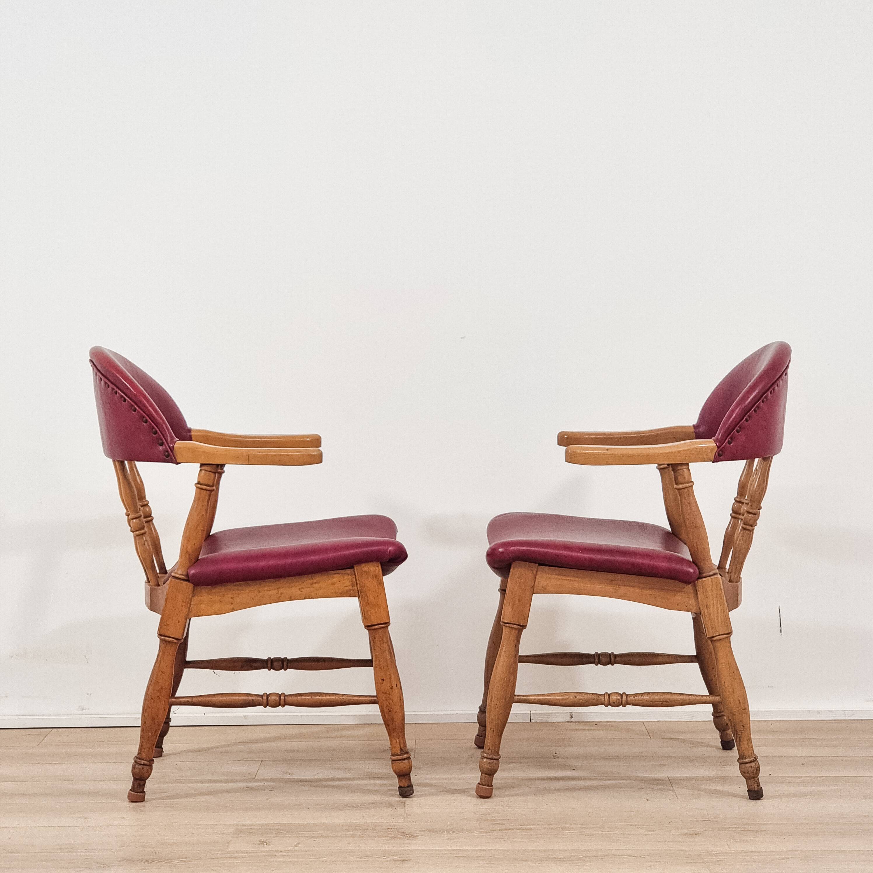 Paire de fauteuils en bois des années 1950