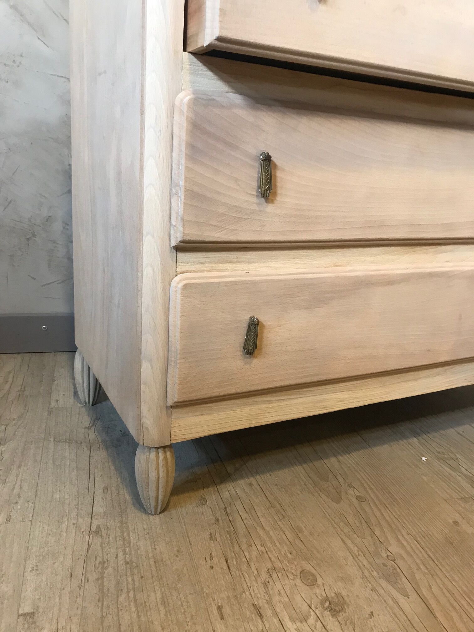 Art Deco style chest of drawers