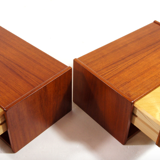 Paire de chevets en bois