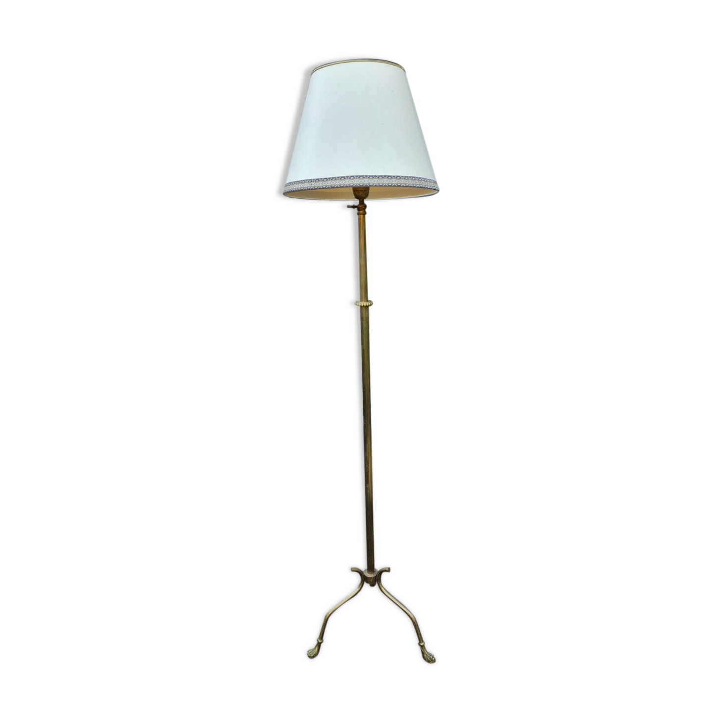 Lion's feet floor lamp