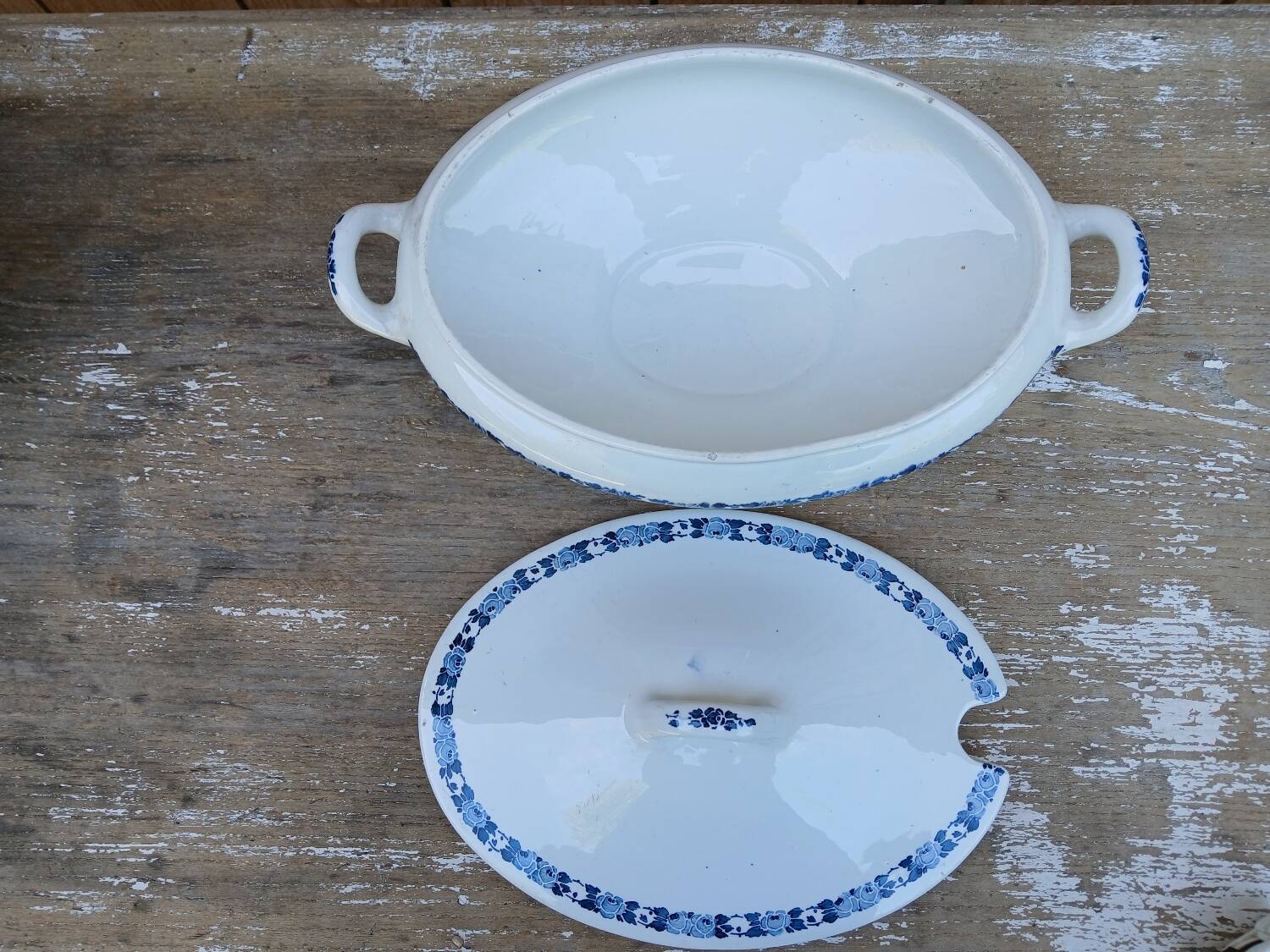 Soupière ancienne Villeroy & Boch - décor fleurs bleues