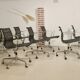 Lot de 8 fauteuils Charles et Ray Eames par Vitra modèle EA 117