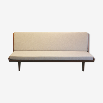 Sofa, model Studio, by Carl-Gustaf Hiort af Ornäs