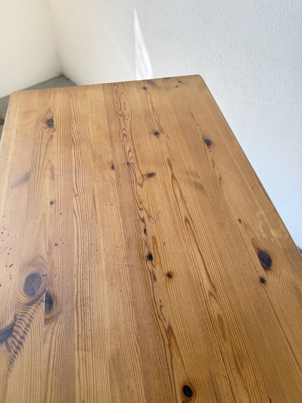 English style pine desk