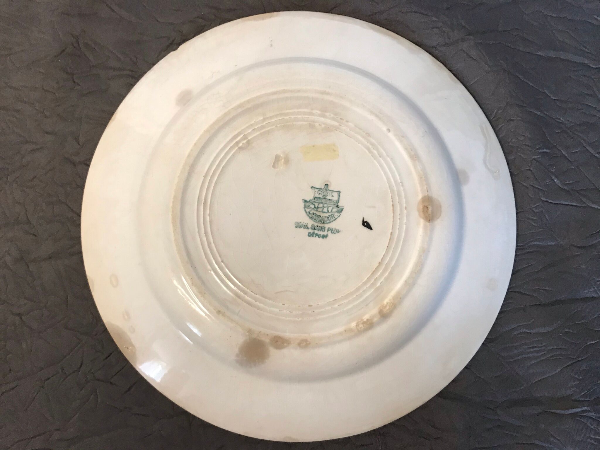 Old rooster plate and flowers earthenware Creil Montereau late nineteenth century