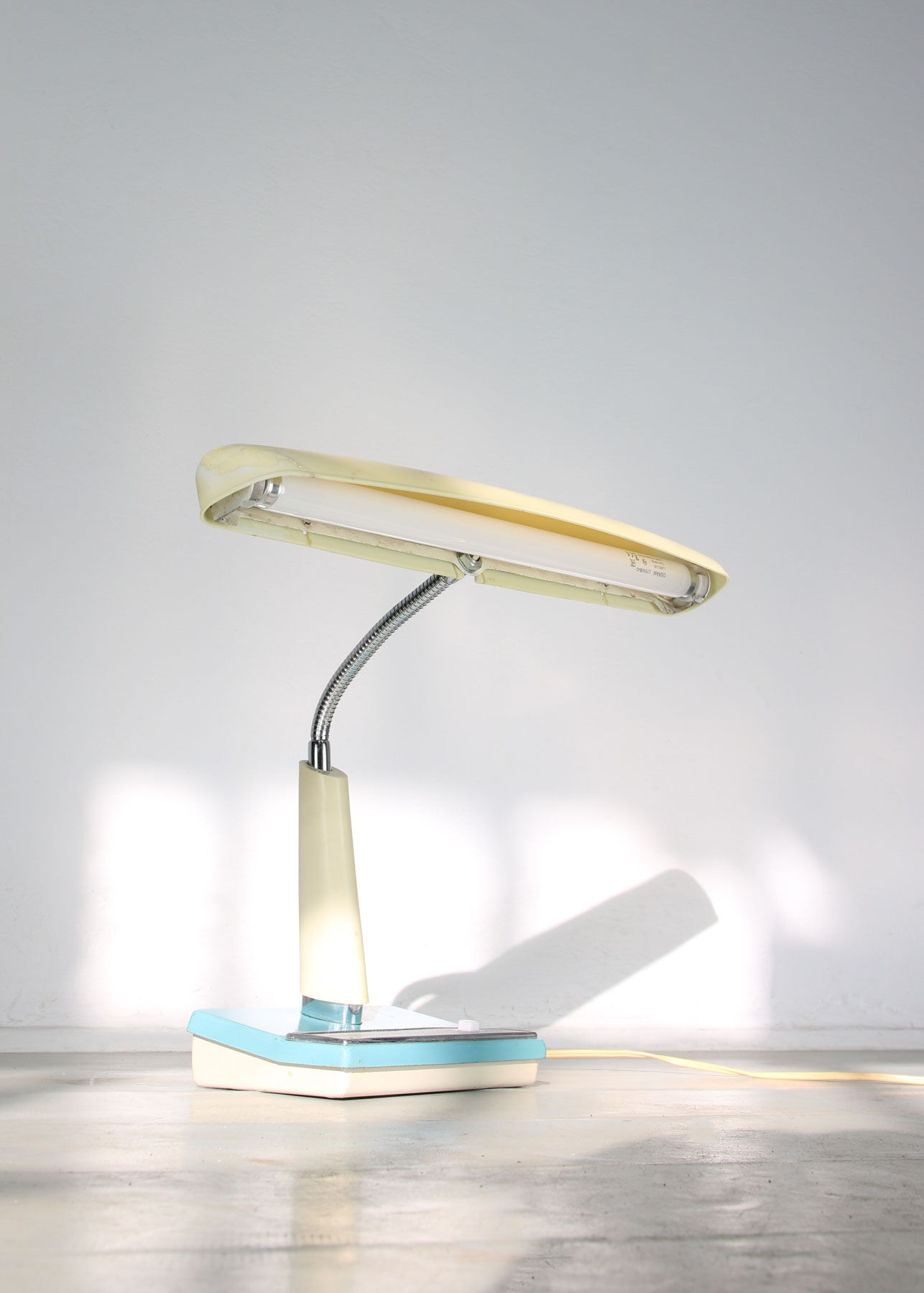 Vintage desk lamp from matsushita japan, 60s