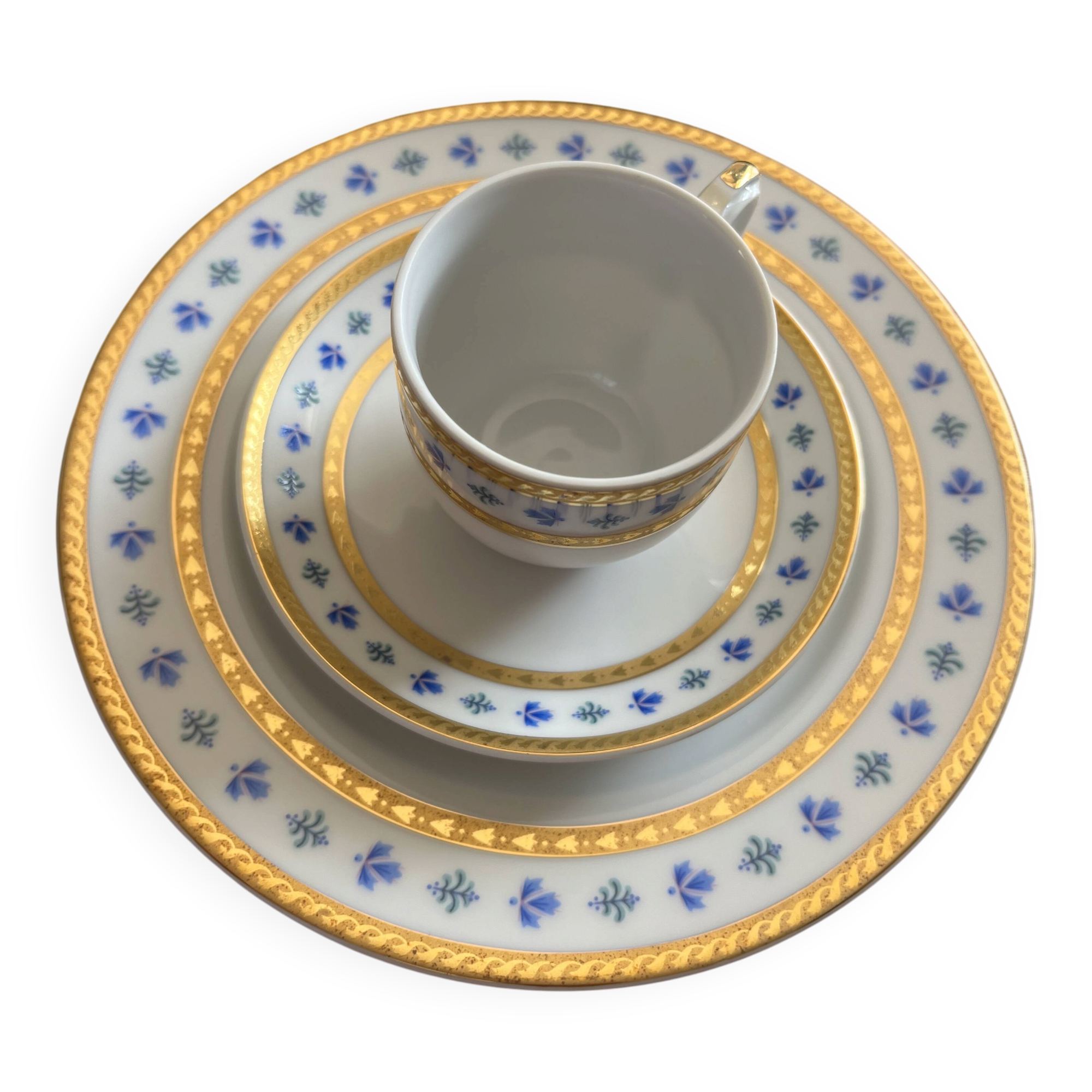 Service of 12 fine porcelain pieces Karlovy Vary Porcelain