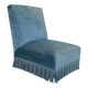 Fauteuil crapaud bas ancien en velours bleu