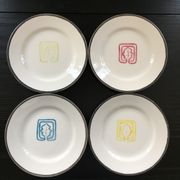 Set of 4 plates with oak leaf decoration