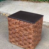 2 Scandinavian poufs in woven brown water hyacinth and leather