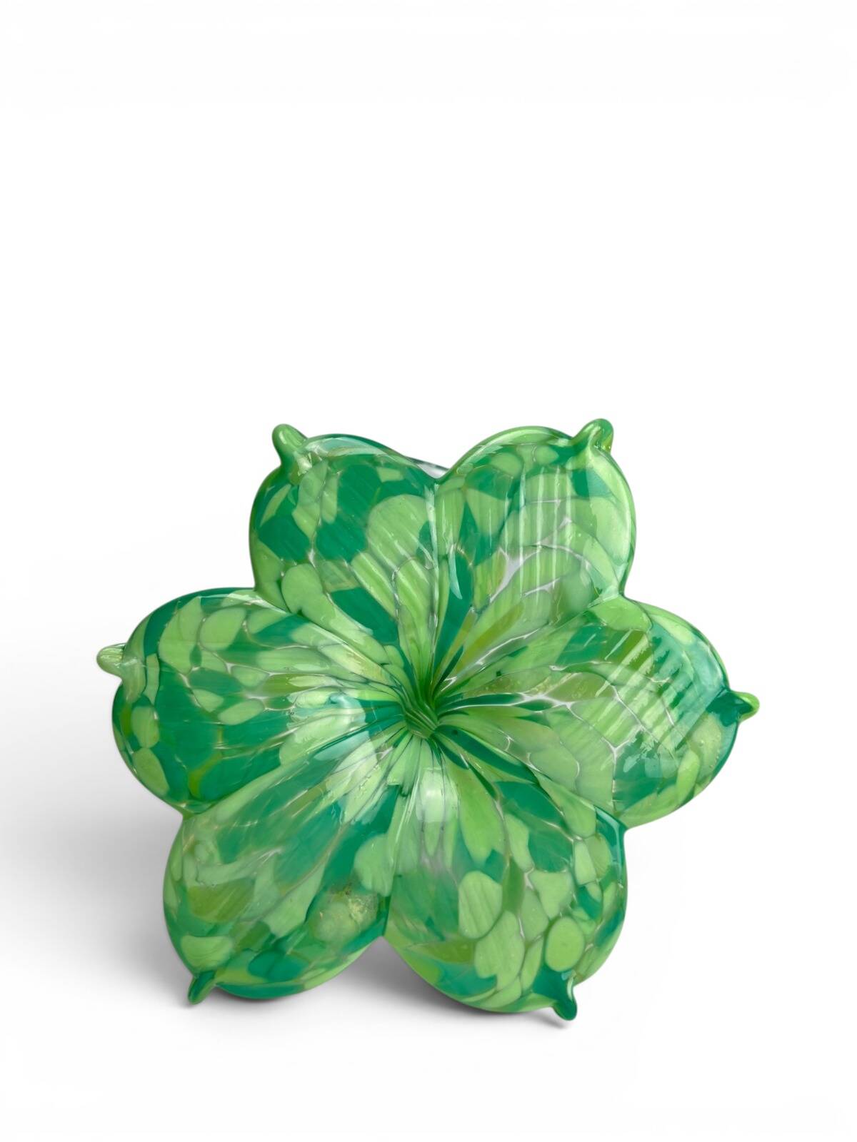 pair of flower candle holders in glass handmade in Italy.