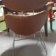 Lot de deux grands fauteuils "designer" intérieur
